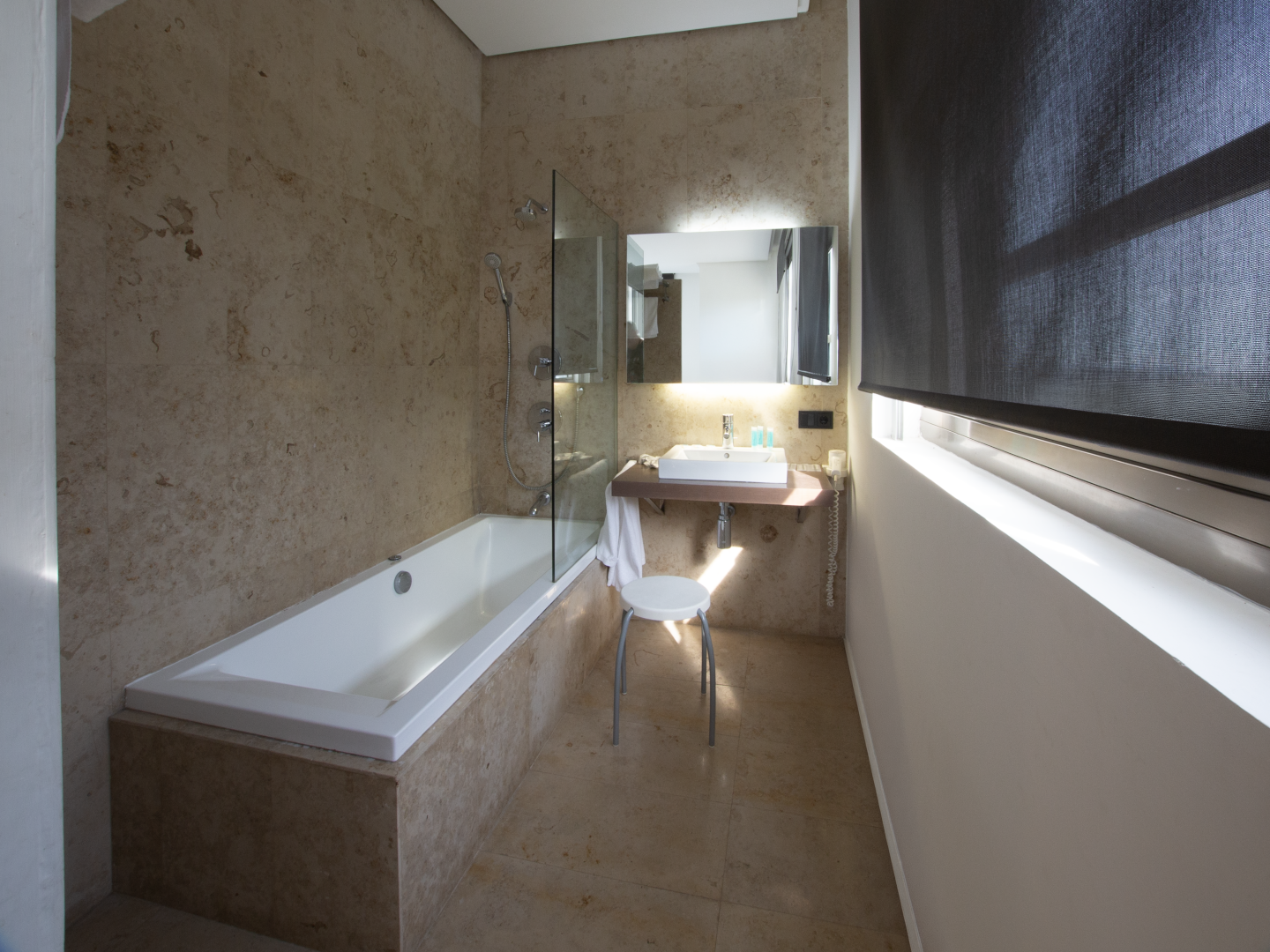 hotel de carretera en valencia con habitaciones triples