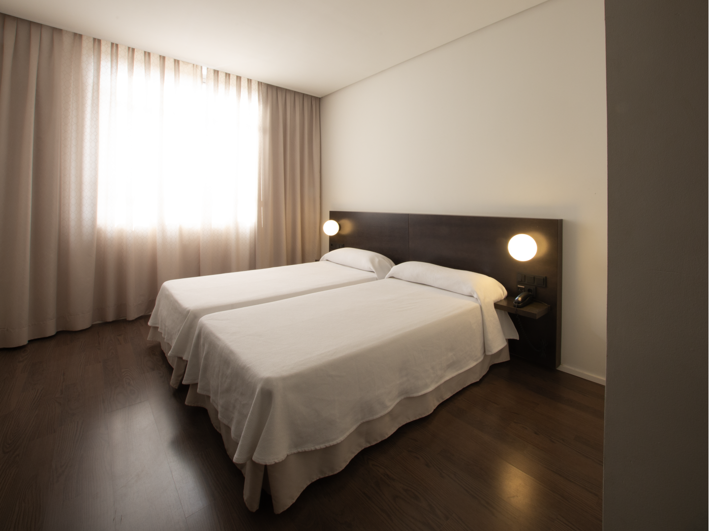 hotel de carretera en valencia habitaciones dobles cama doble