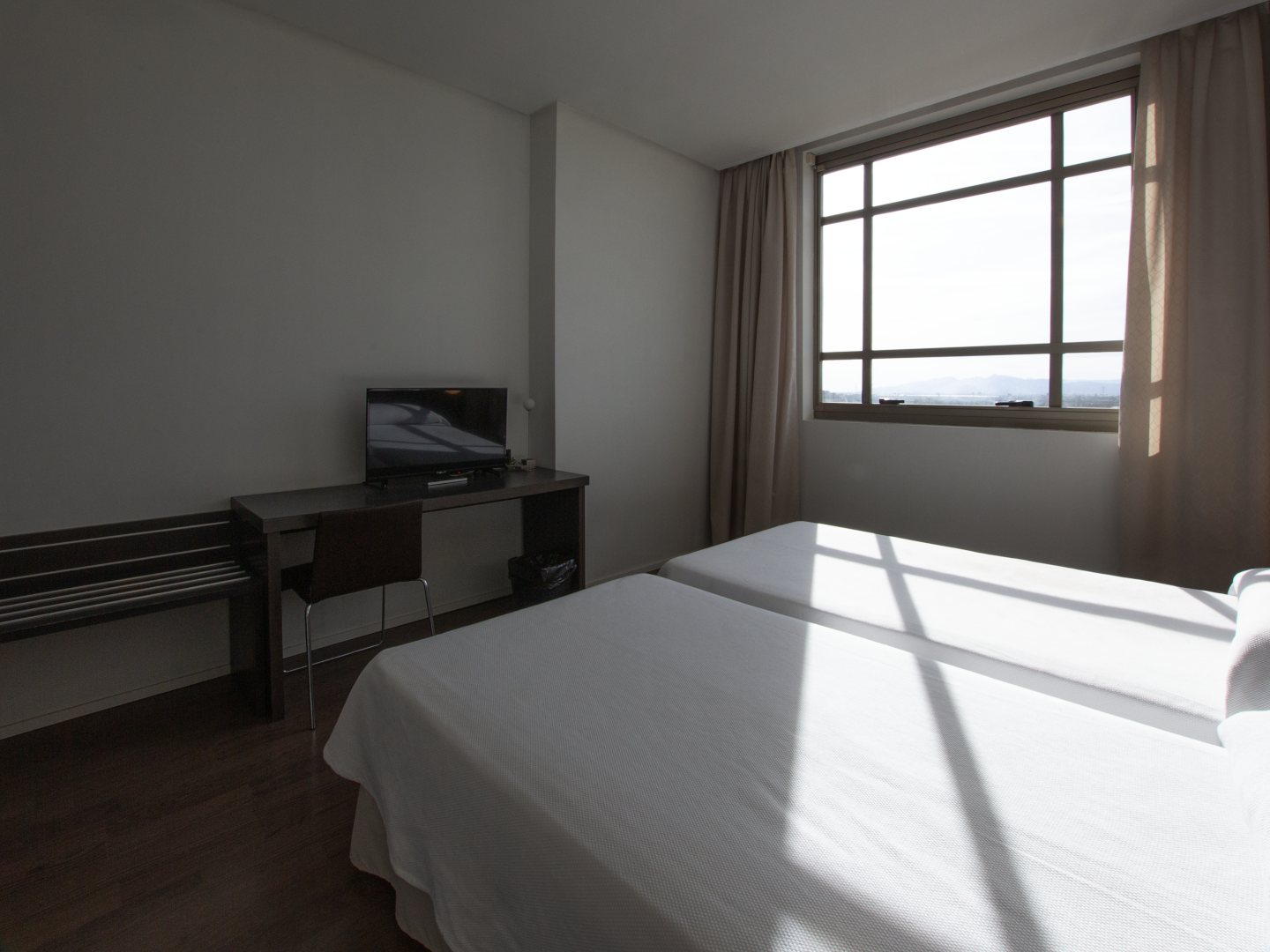 hotel de carretera en valencia habitaciones dobles con tele